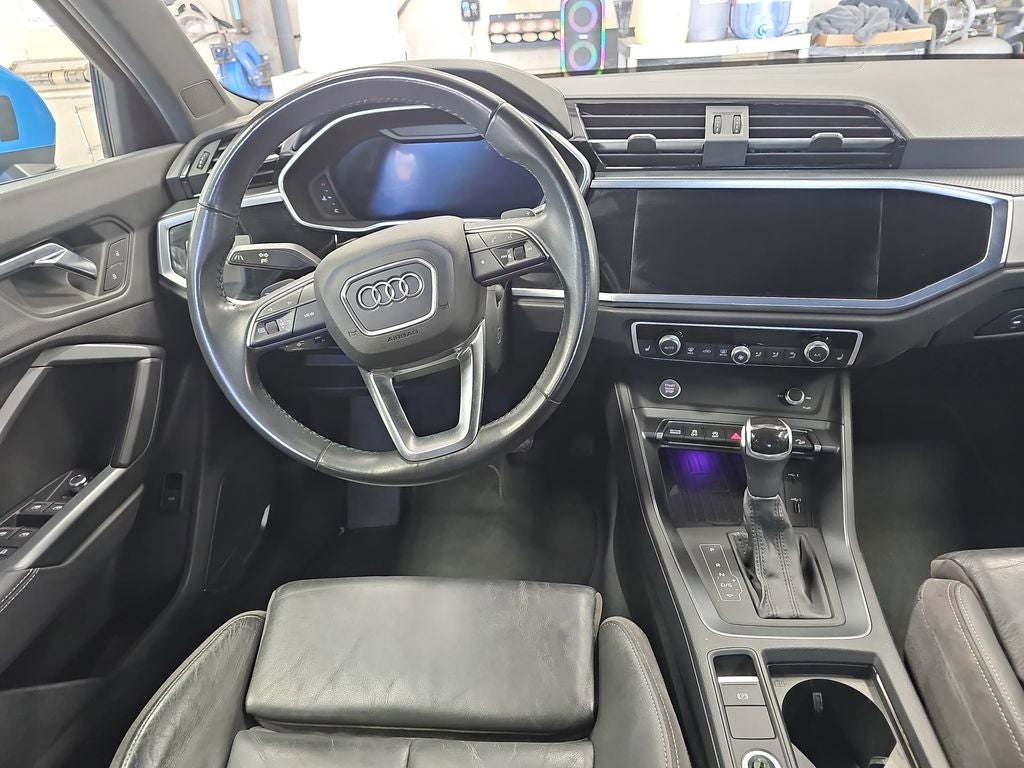 2019 Audi Q3 2.0T Prestige S line quattro